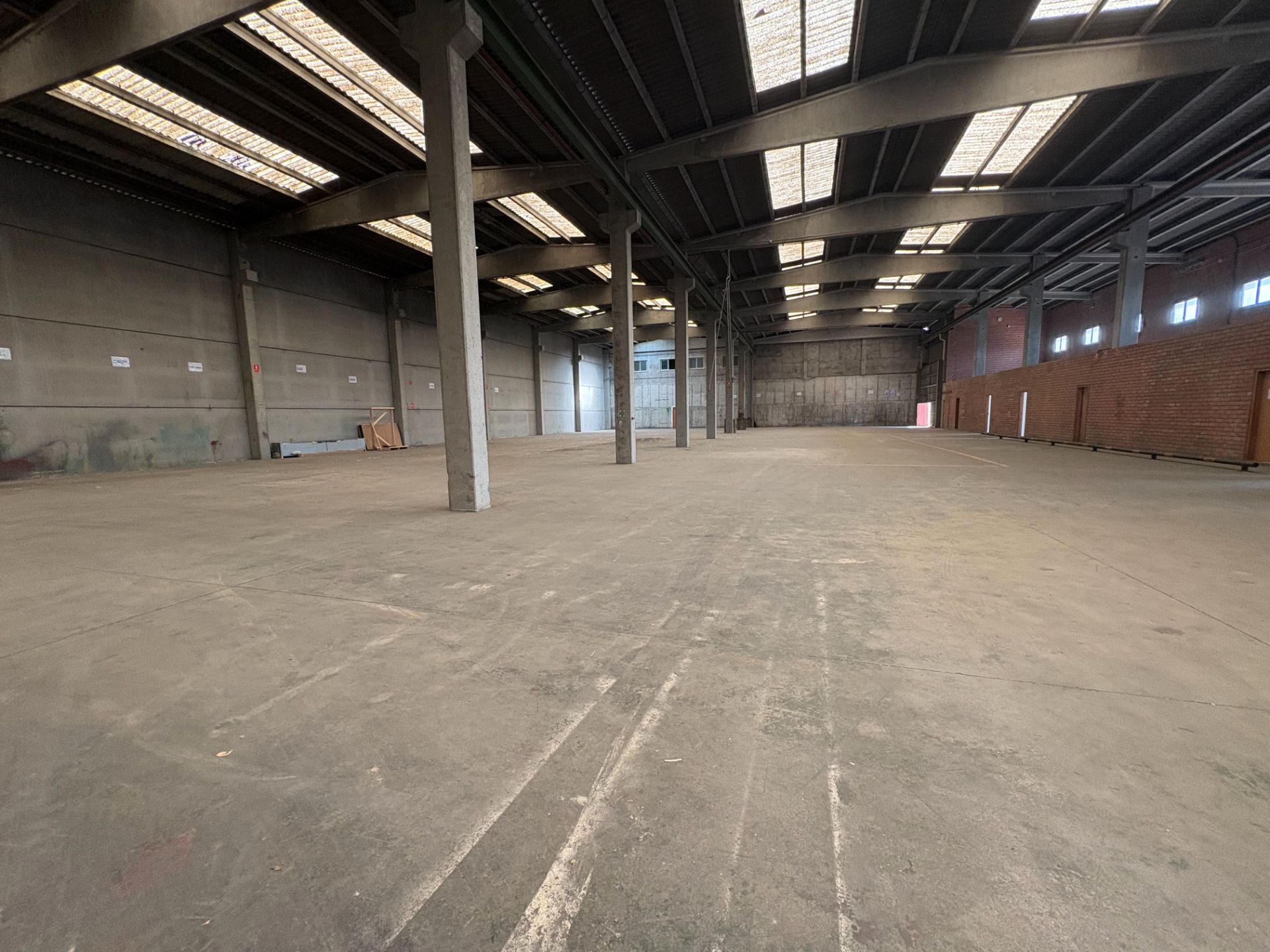 Industrial buildings to rent in Masquefa