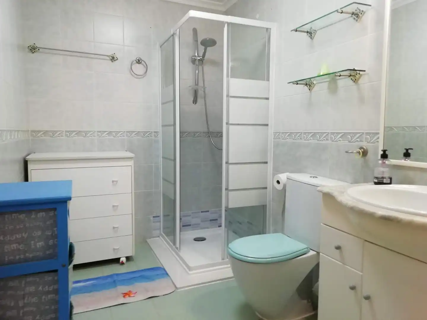 Badezimmer von Wohnung zum Verkauf in Massamagrell mit Möbliert