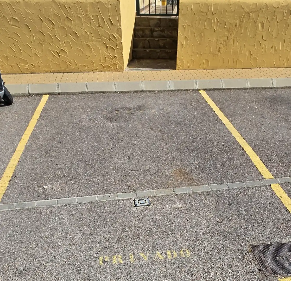 Aparcament de Planta baixa en venda en Finestrat amb Aire condicionat, Terrassa i Piscina