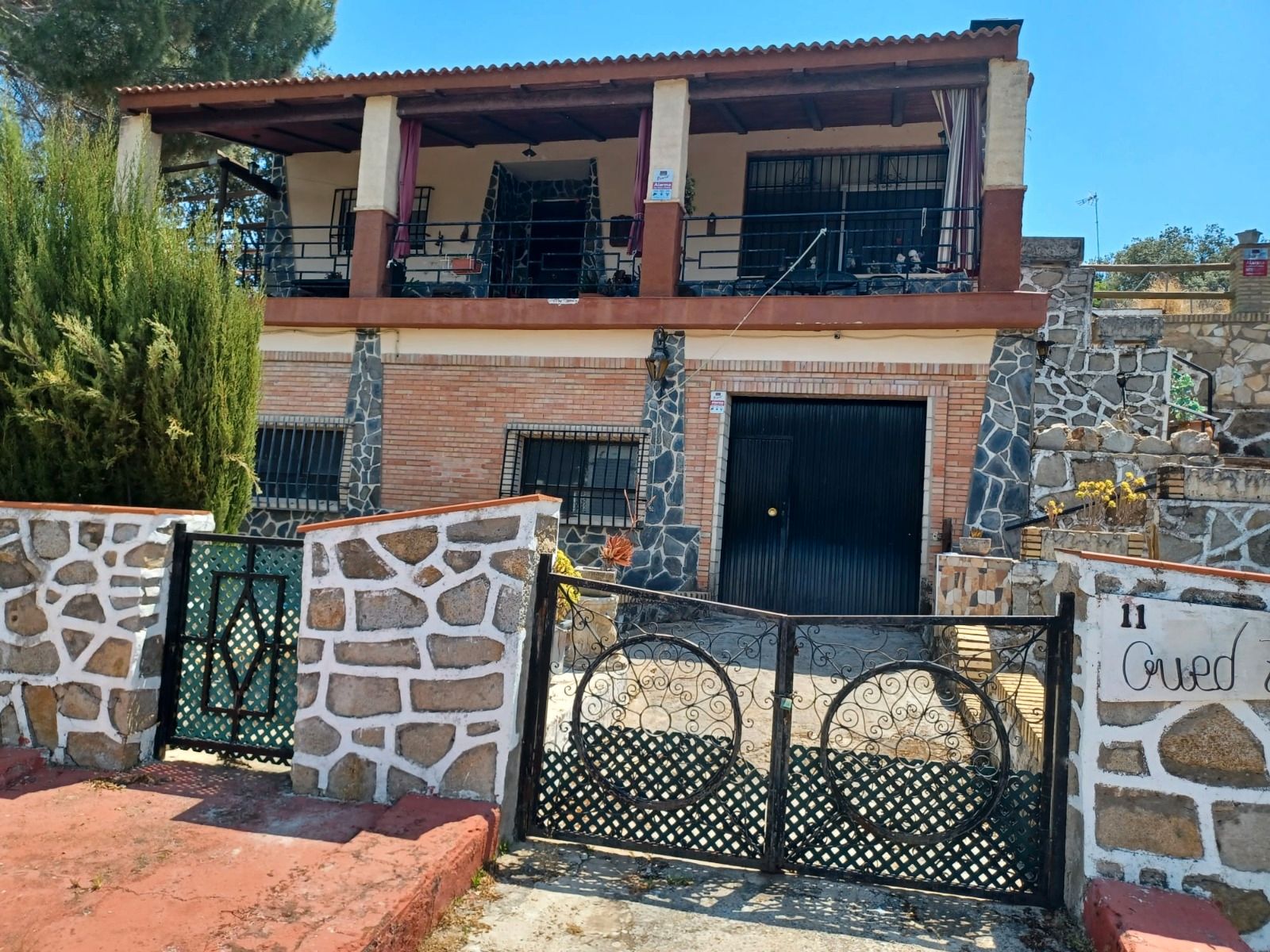 Exterior view of House or chalet for sale in Guillena  with Air Conditioner and Swimming Pool