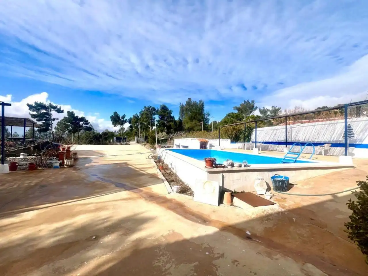 Vista exterior de Casa o chalet en venta en Ibi con Jardín privado y Piscina
