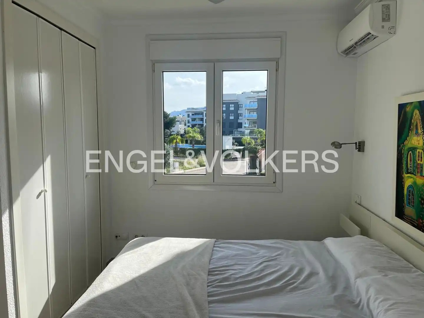 Habitación de Casa adosada de alquiler en Oliva con Aire acondicionado, Calefacción y Jardín privado