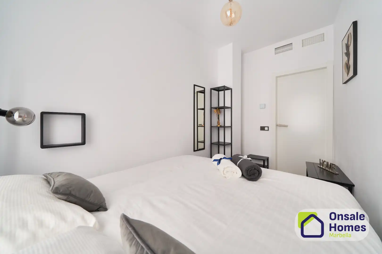 Habitación de Piso en venta en Marbella con Aire acondicionado, Terraza y Balcón