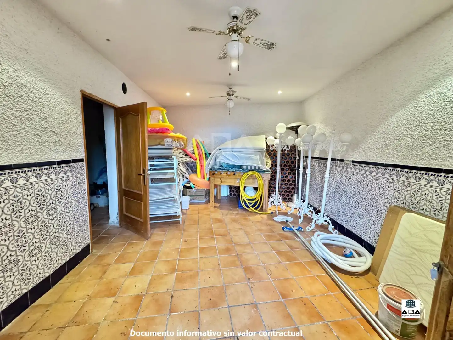Casa o chalet en venta en Poyales del Hoyo con Aire acondicionado, Calefacción y Jardín privado