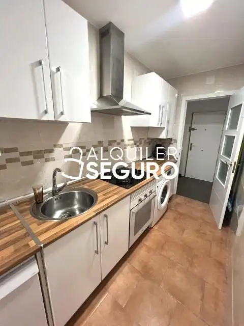 Kitchen of Flat for rent in Madrid  with Heating and Furnished