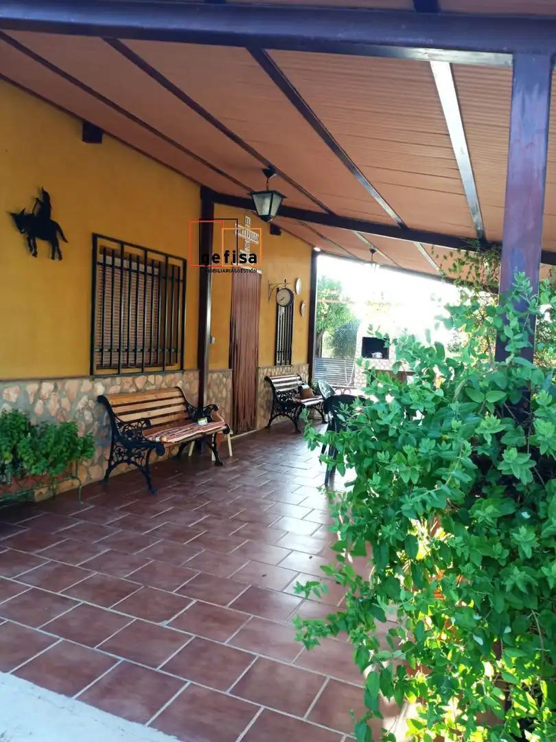 Casa rústica en venda a Valdepeñas