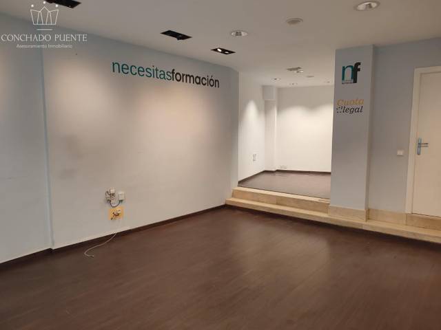 Local comercial en Alquiler en Alfonso VII en Falperra - Santa Lucía