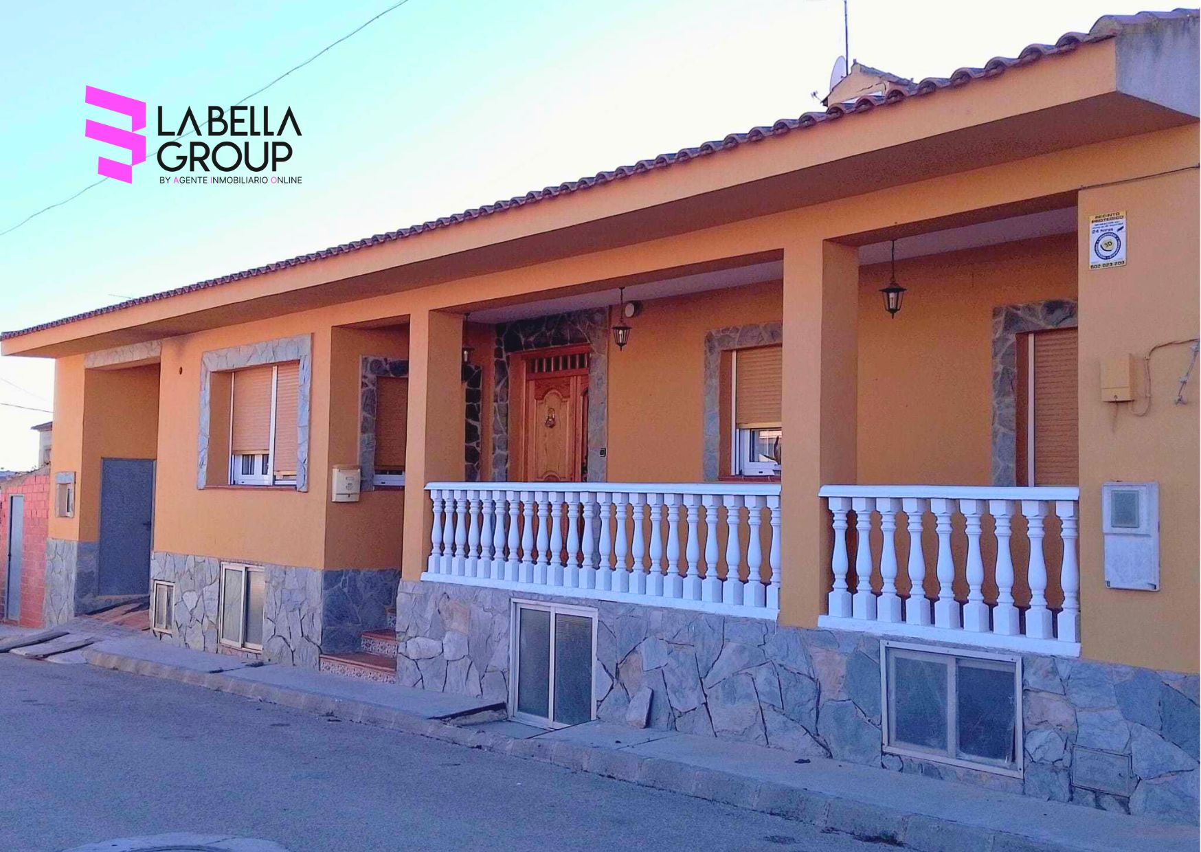 Exterior view of House or chalet for sale in Villarta  with Heating and Terrace