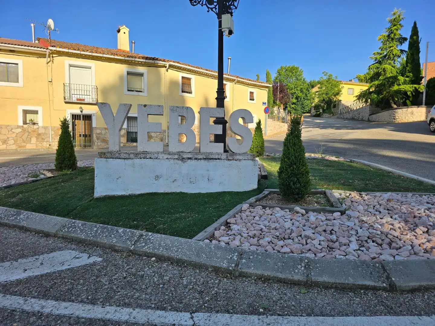 Exterior view of Houses for sale in Yebes  with Heating