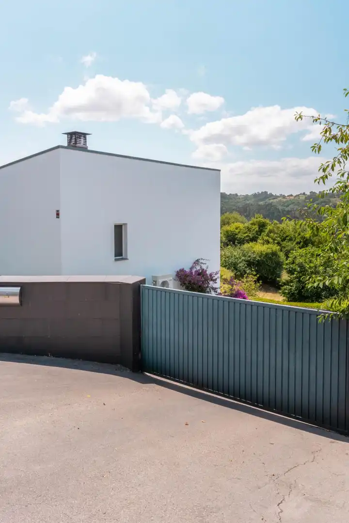 Vista exterior de Casa o chalet en venta en Siero con Calefacción, Jardín privado y Terraza
