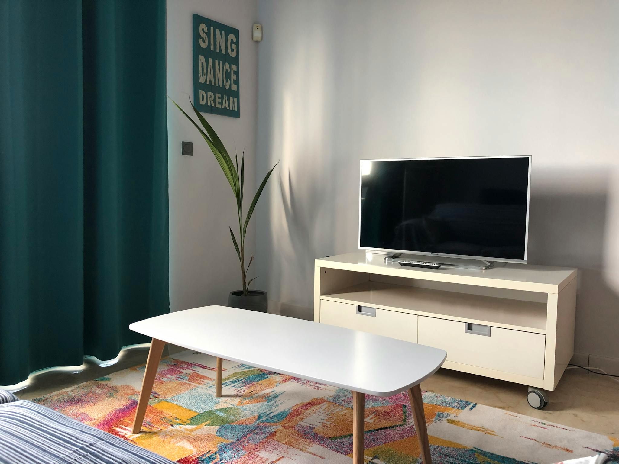 Living room of Flat for rent in  Madrid Capital  with Air Conditioner, Heating and Furnished