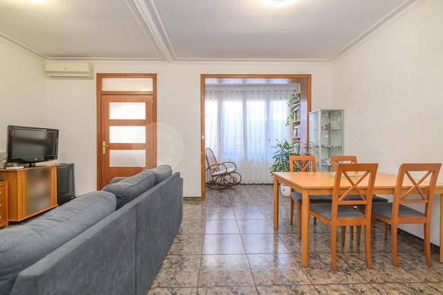 Piso en Venta en  PRAT en Vila de Gràcia