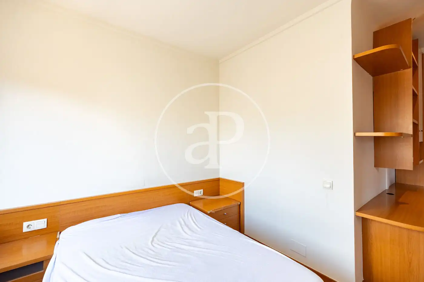 Habitación de Piso en venta en Barcelona con Aire acondicionado y Calefacción