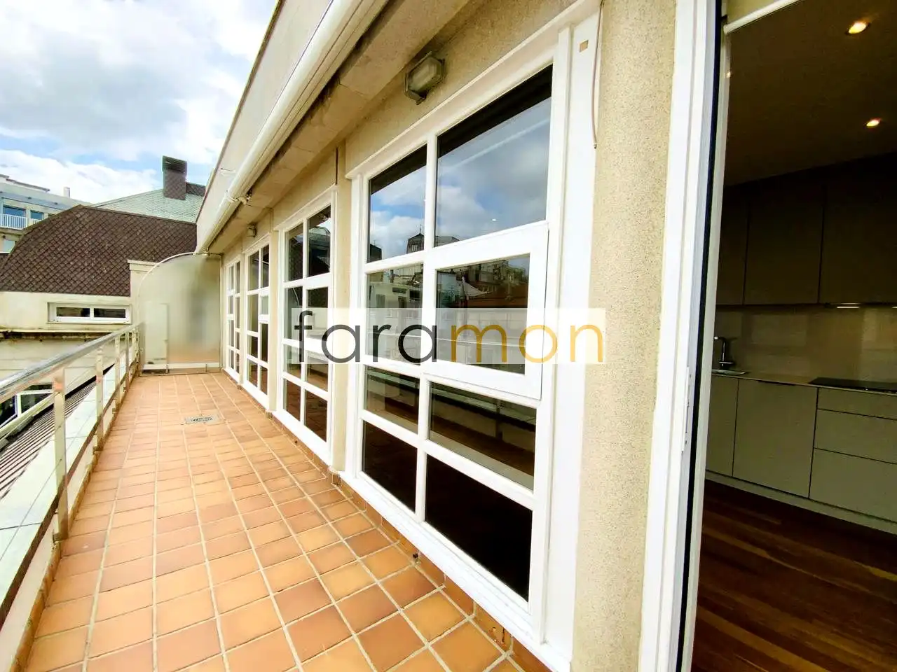 Exterior view of Flat for rent in Vigo   with Heating, Terrace and Storage room