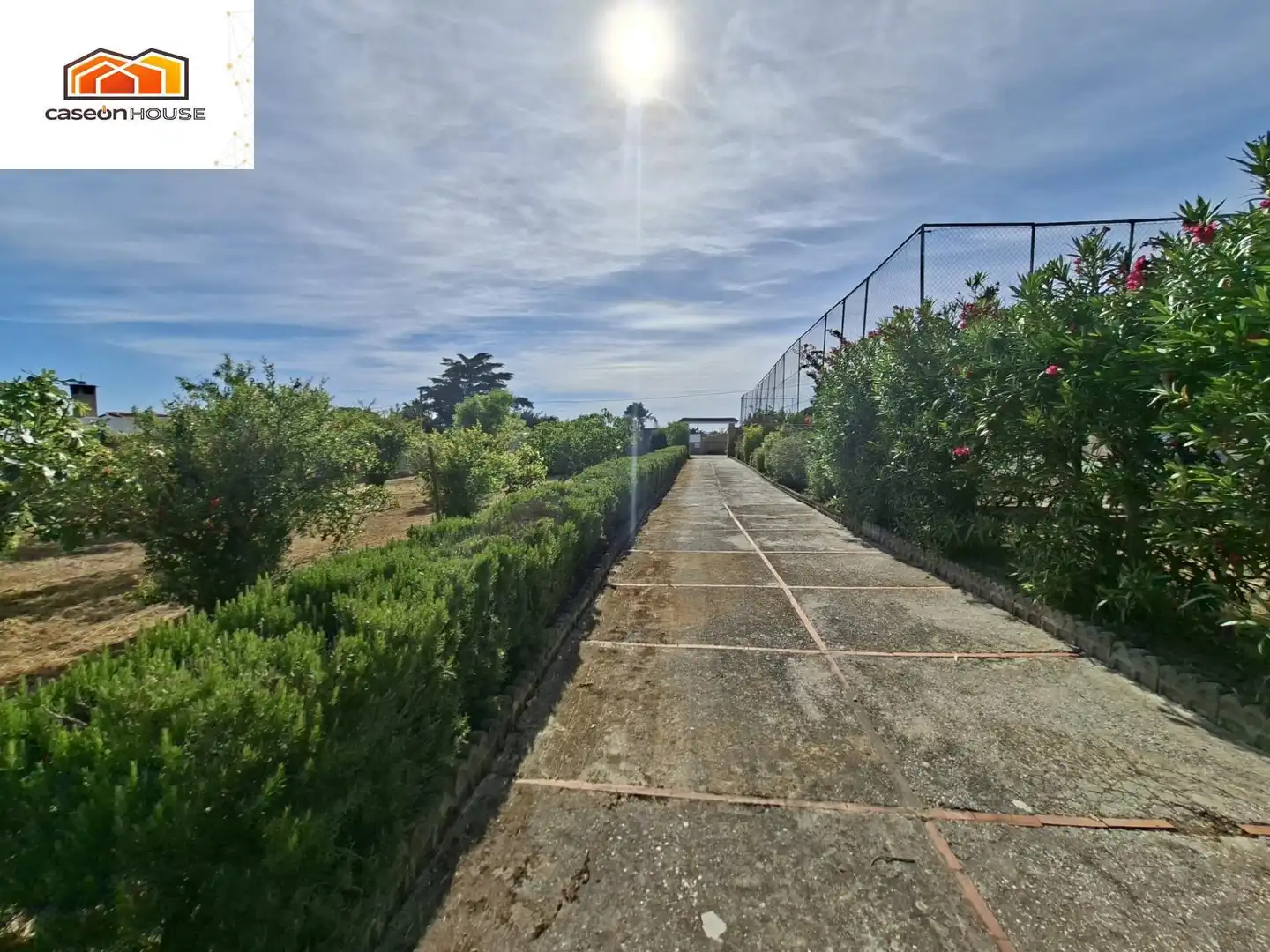 Casa o chalet en venta en Chiclana de la Frontera con Terraza y Piscina comunitaria