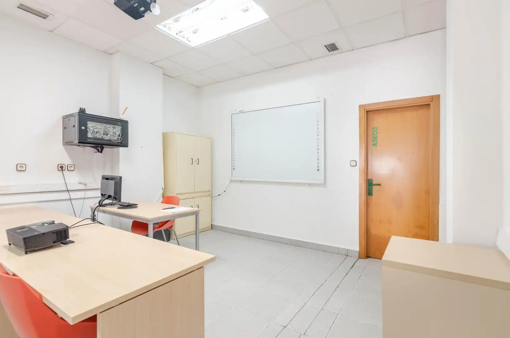 Local en venta en Oviedo 