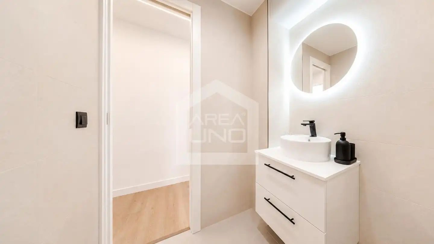 Badezimmer von Wohnung zum Verkauf in Alcorcón mit Klimaanlage, Heizung und Terrasse