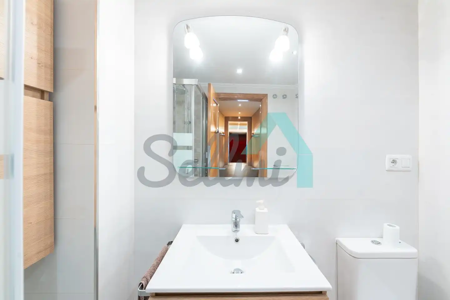 Baño de Piso en venta en Oviedo  con Calefacción, Parquet y Trastero