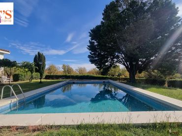 Xalet amb balcó en venda a Almodóvar del Campo