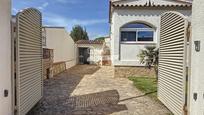 Jardí de Casa o xalet en venda en Empuriabrava amb Aire condicionat, Terrassa i Piscina