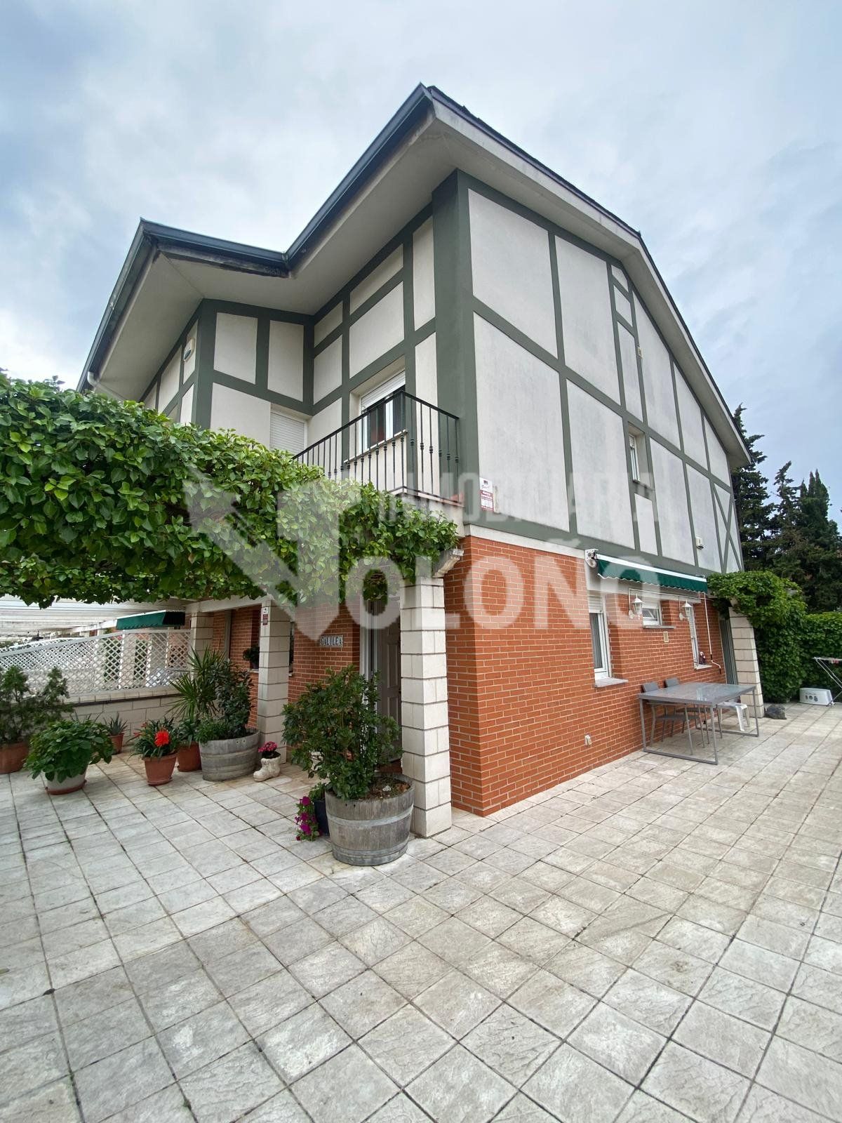 Exterior view of House or chalet for sale in Haro  with Heating, Private garden and Parquet flooring