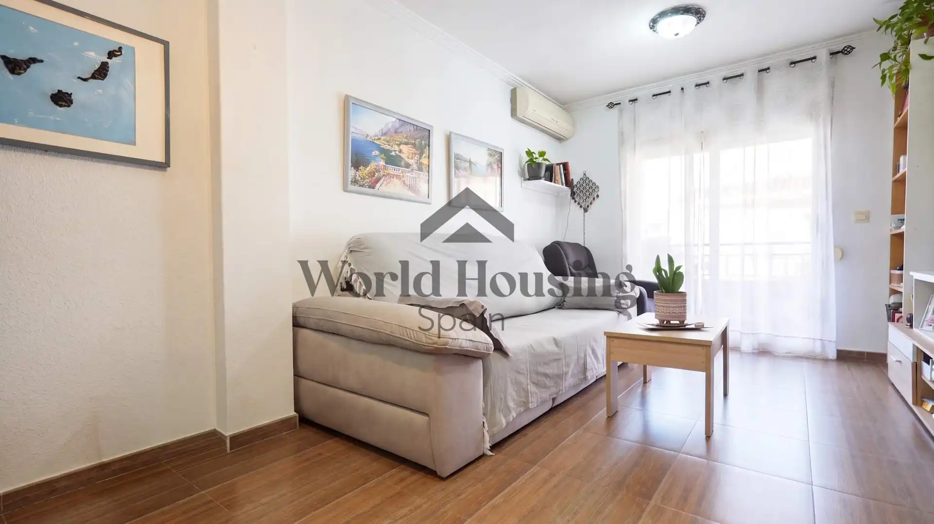 Wohnzimmer von Wohnungen zum Verkauf in Elche / Elx mit Balkon und Gemeinschaftspool