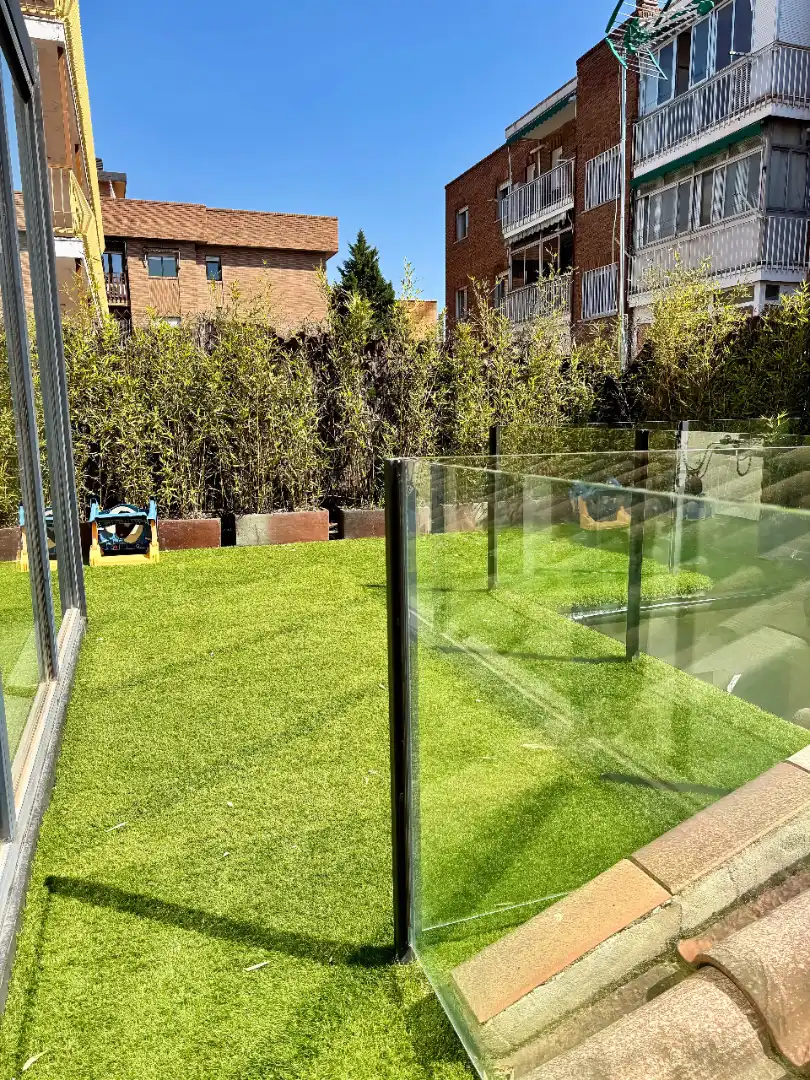 Jardí de Casa o xalet de lloguer en Madrid amb Aire condicionat, Calefacció i Jardí privat