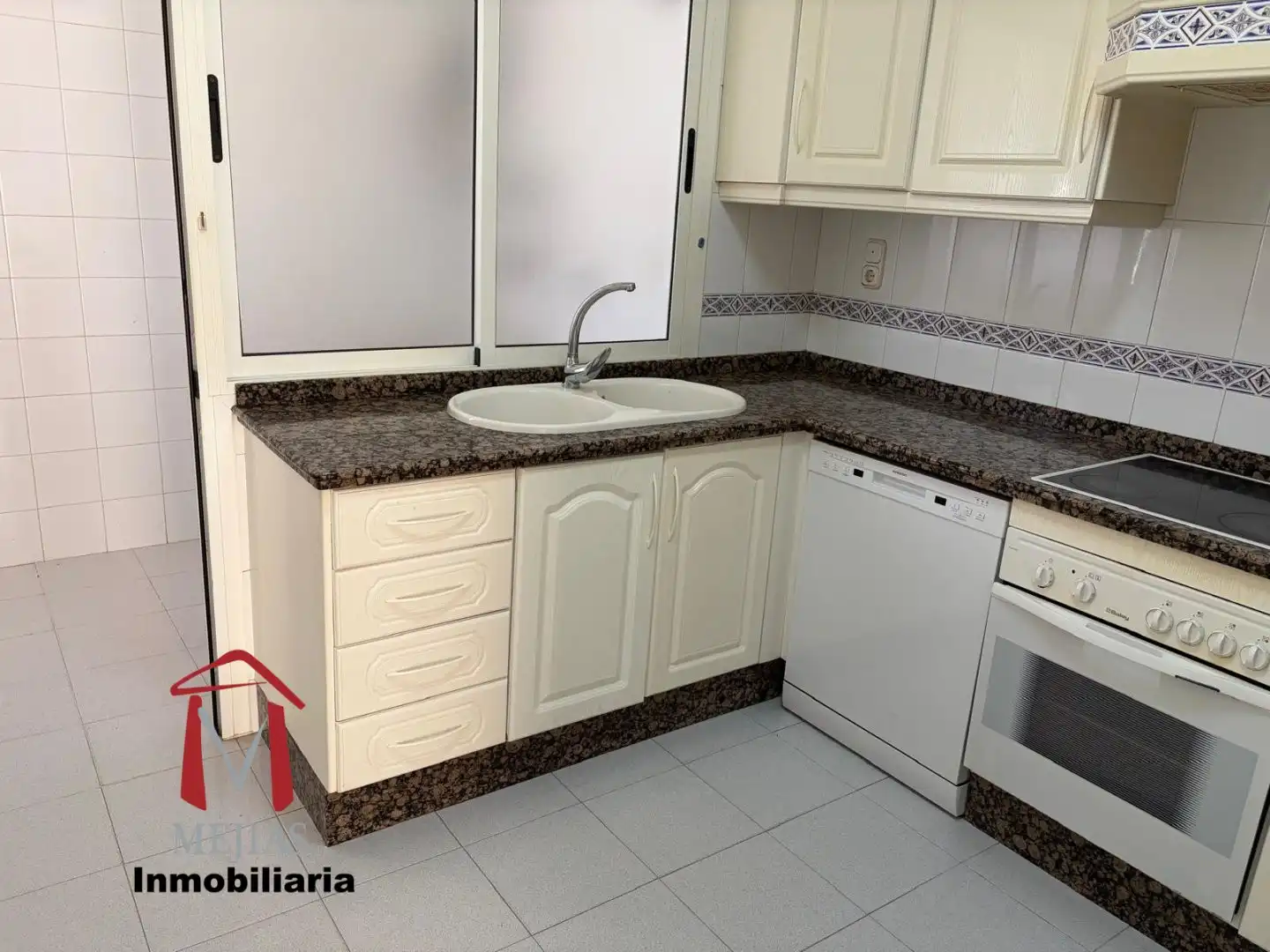 Piso con ascensor en venta en Zona de la Vega, imagen 6