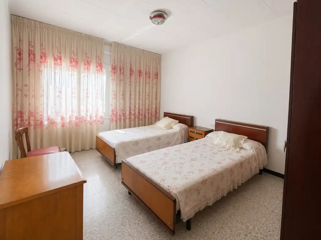 Habitación de Casa o chalet en venta en El Pla del Penedès con Horno