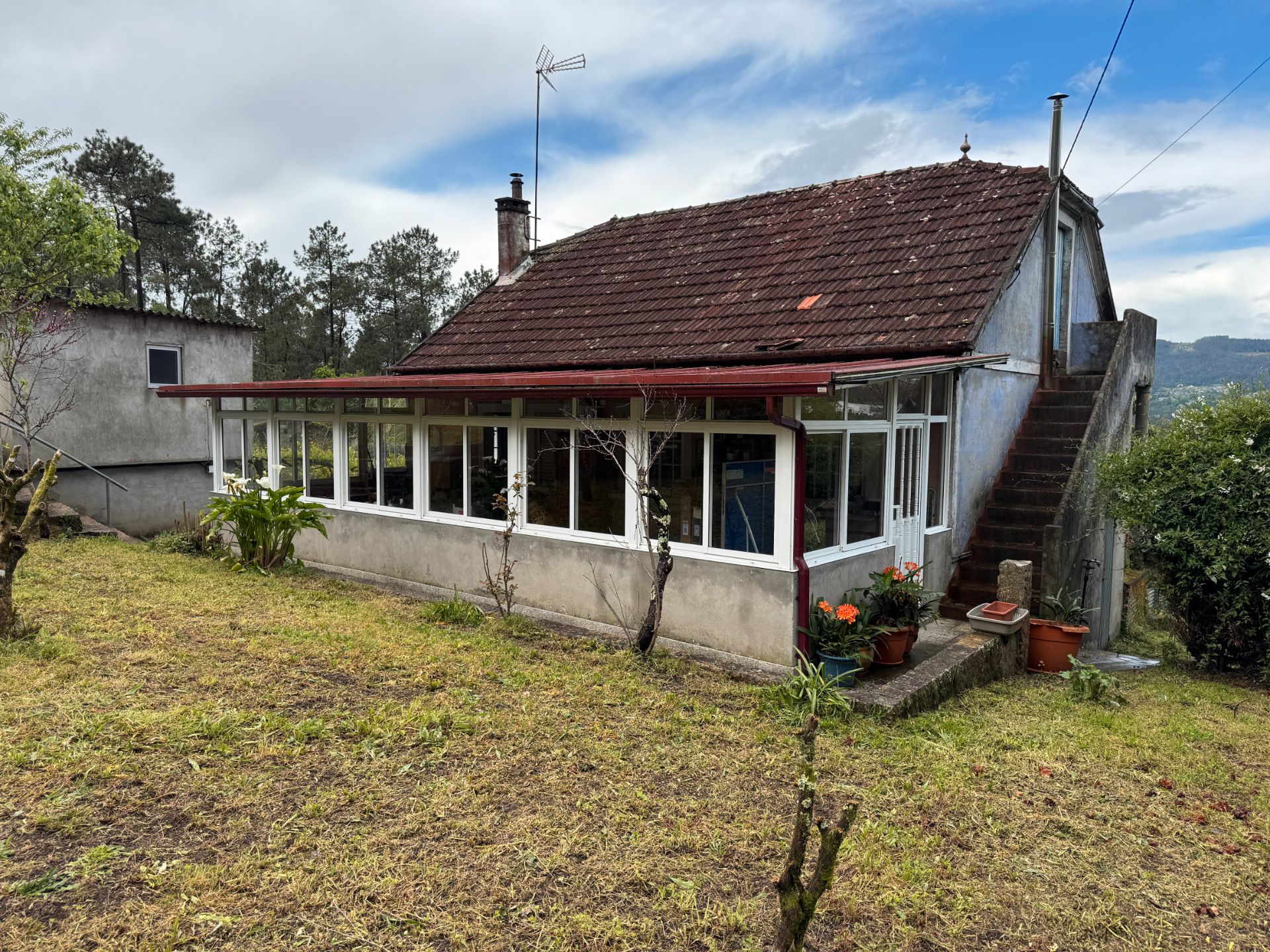 Vista exterior de Casa o xalet en venda en Mos amb Calefacció, Jardí privat i Traster