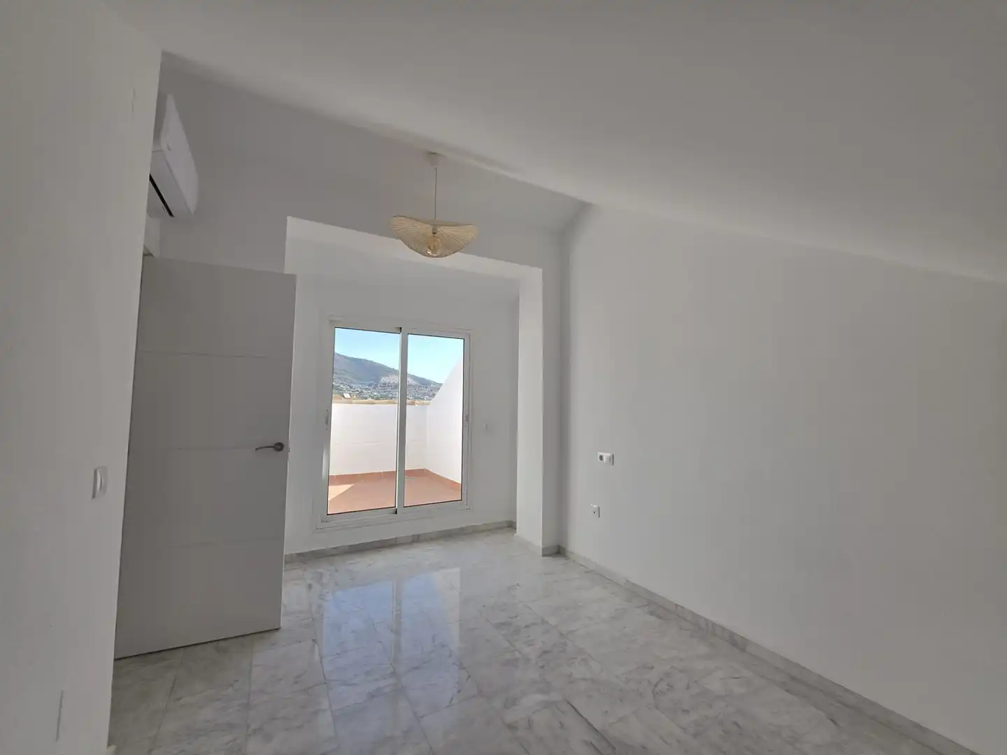 Casa adosada en venda en Benalmádena amb Aire condicionat, Jardí privat i Terrassa