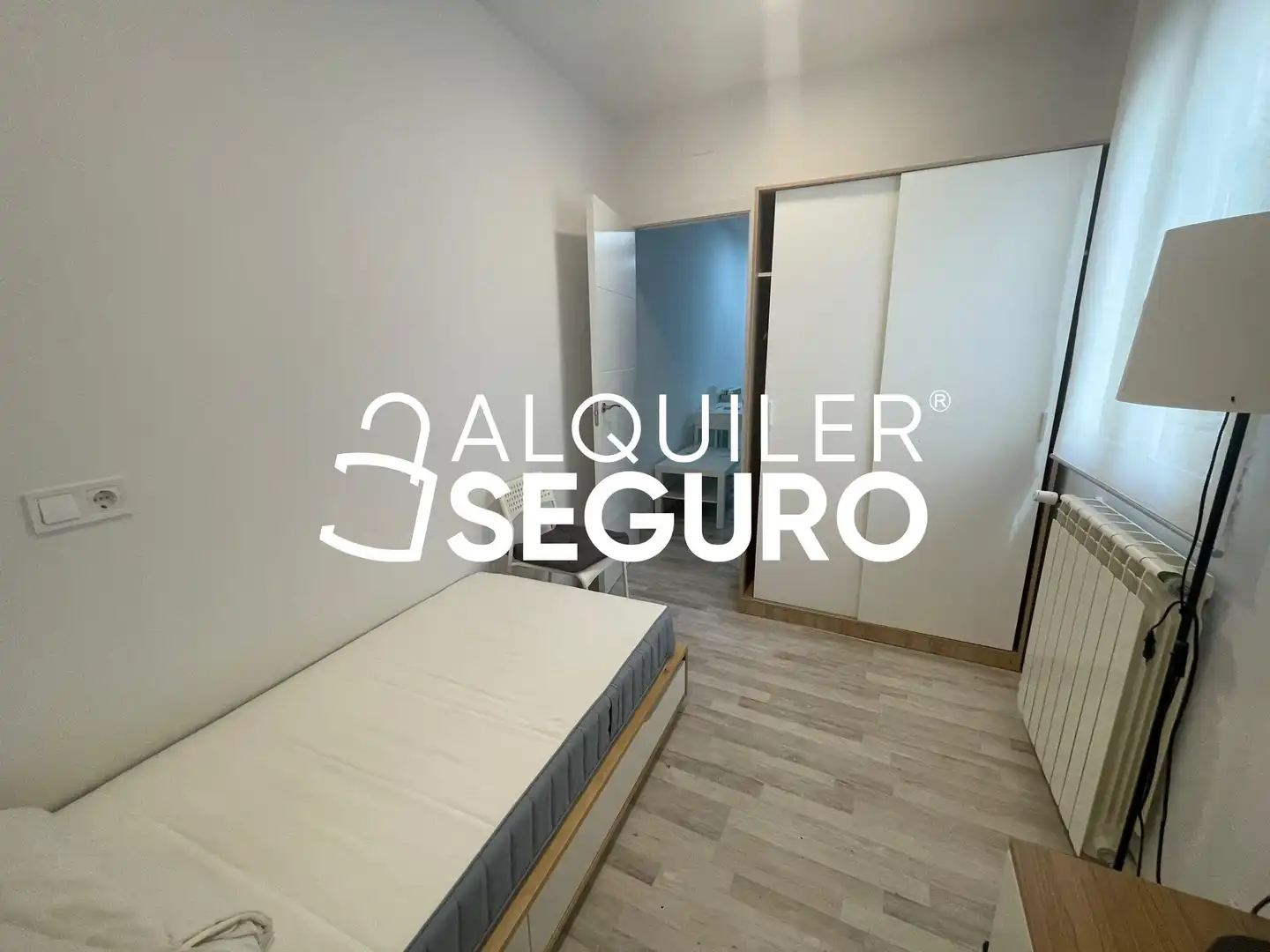 Habitación de Piso de alquiler en Madrid con Aire acondicionado, Calefacción y Amueblado