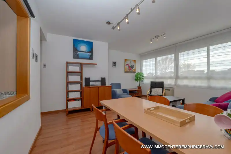 Vista exterior de Apartamento en venta en Empuriabrava
