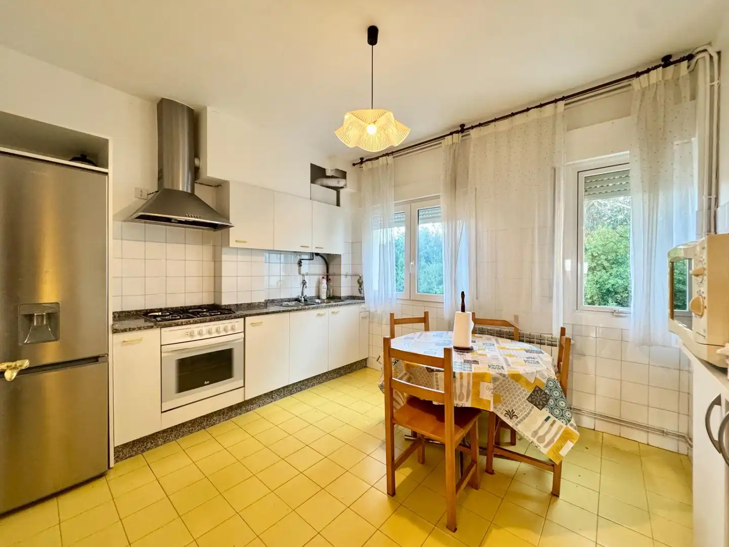 Kitchen of Flat for sale in Vilanova de Arousa  with Heating, Terrace and Furnished