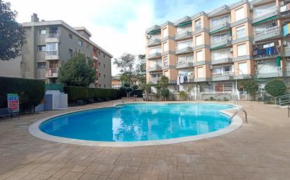 Piscina de Apartament en venda en Salou amb Terrassa, Moblat i Rentadora