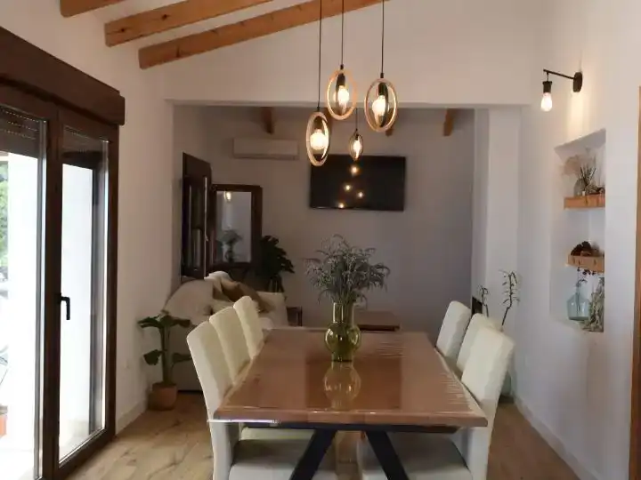 Comedor de Casa o chalet de alquiler en Algarrobo con Aire acondicionado, Jardín privado y Trastero