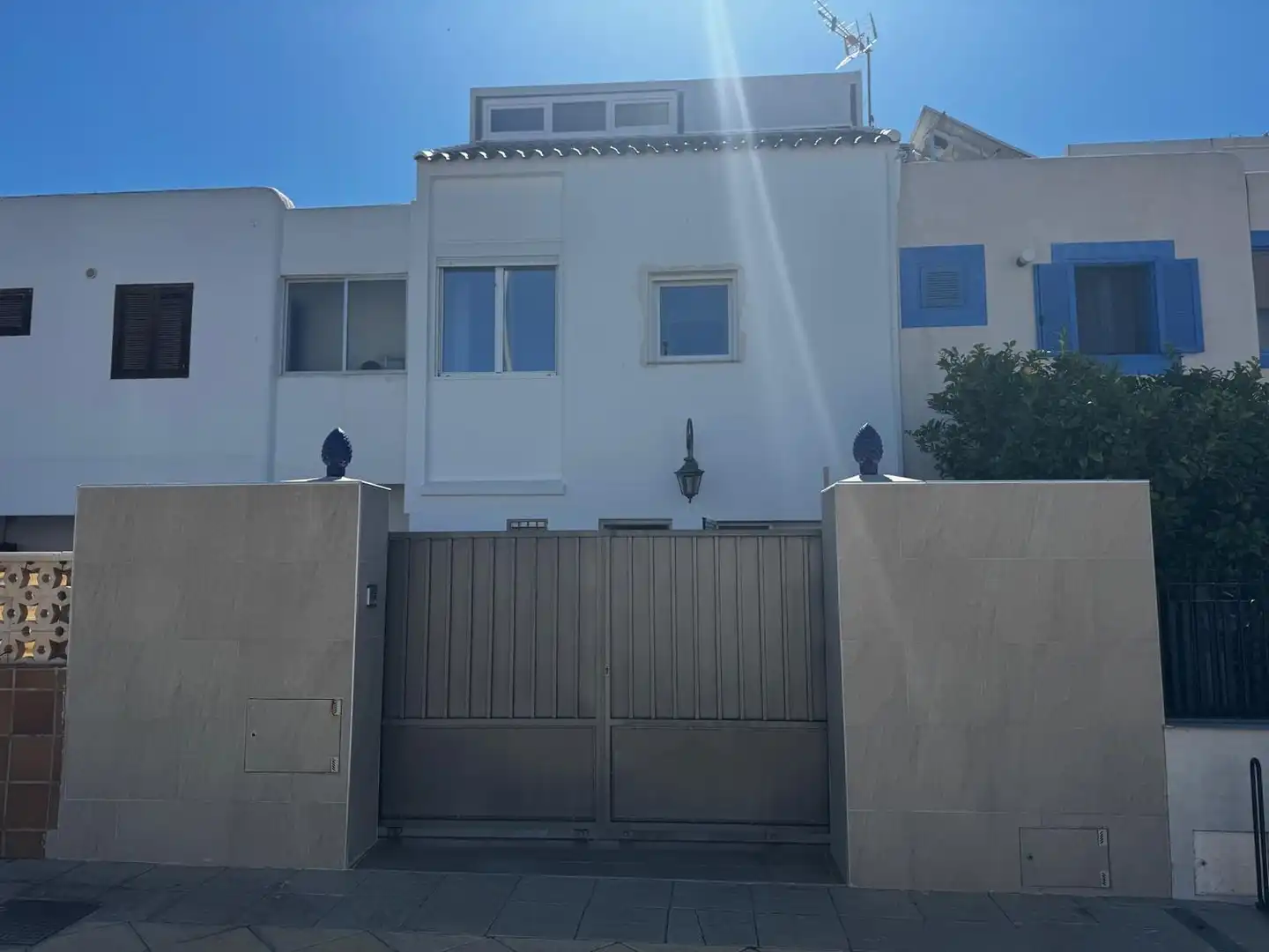 Vista exterior de Casa adosada en venta en Garrucha con Aire acondicionado, Terraza y Amueblado