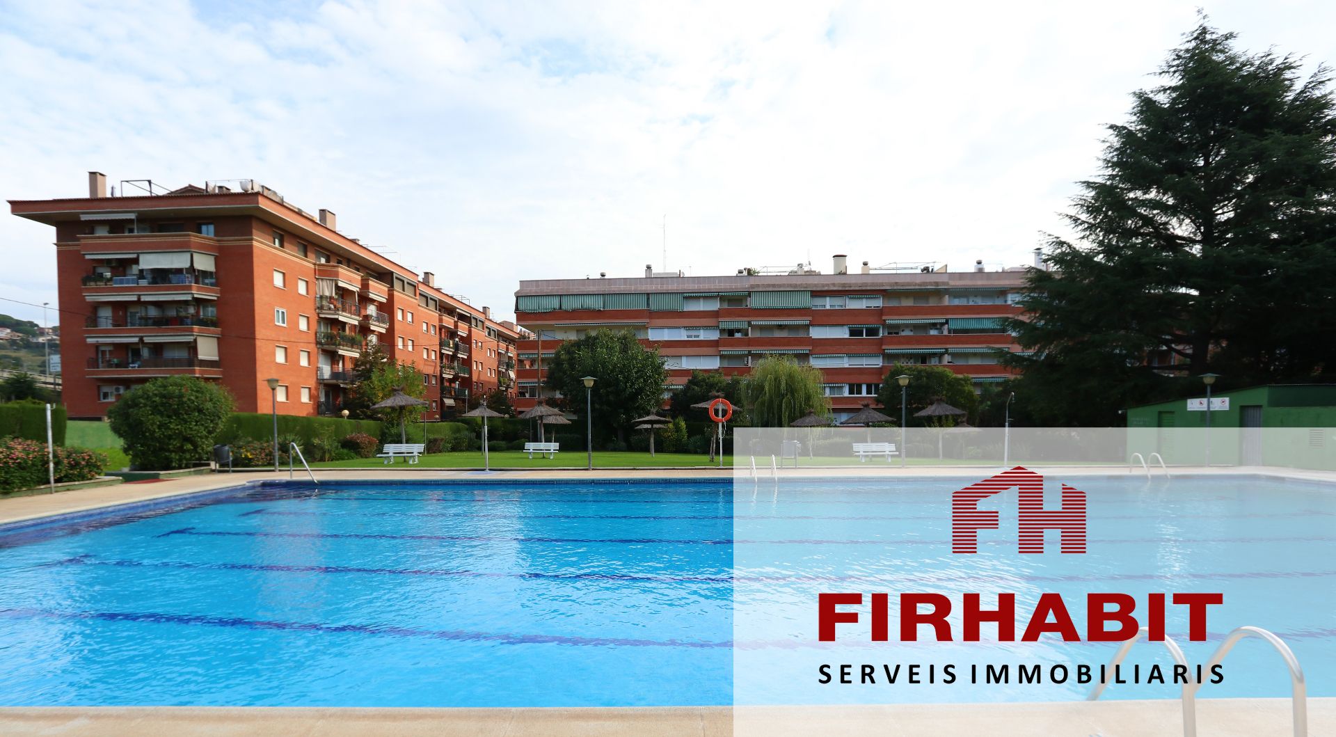 Swimming pool of Flat for sale in Arenys de Mar  with Air Conditioner, Heating and Balcony