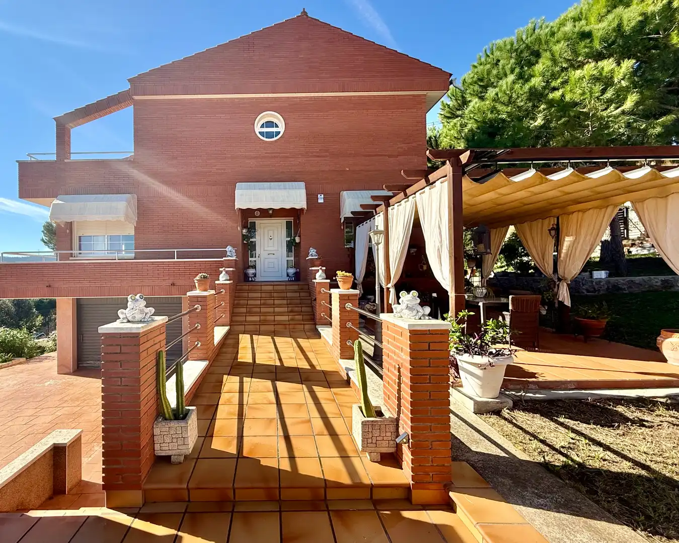 Terraza de Casa o chalet en venta en Vallirana con Jardín privado, Terraza y Horno