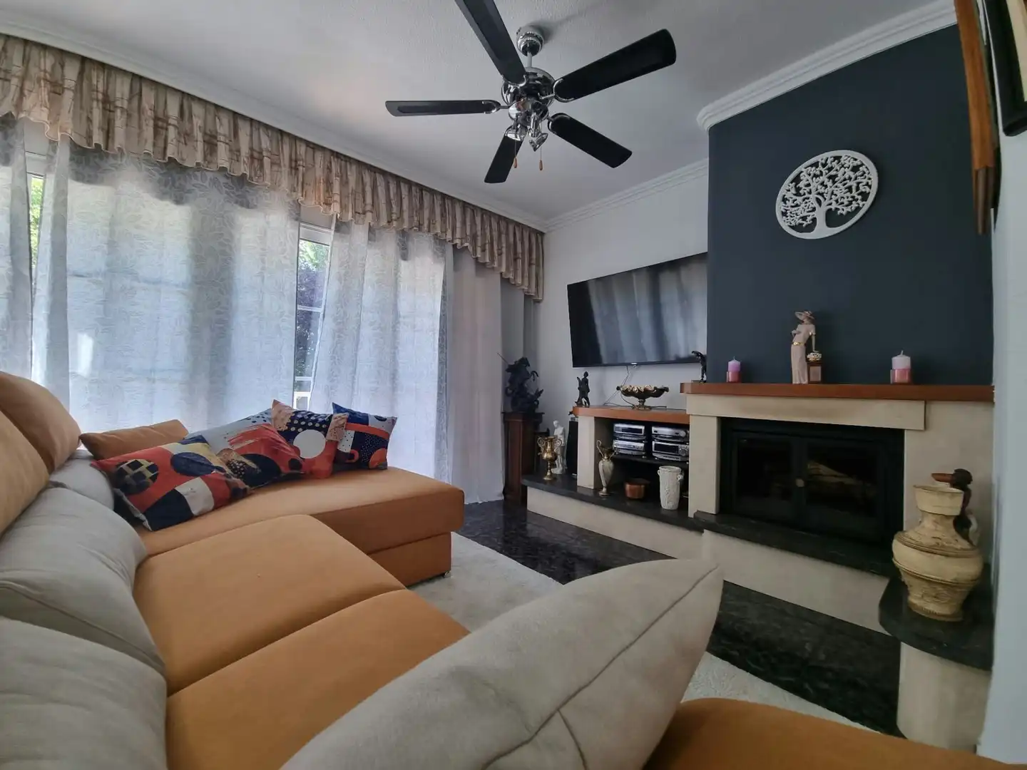 Living room of Detached homes for sale in Olot  with Heating, Furnished and Balcony