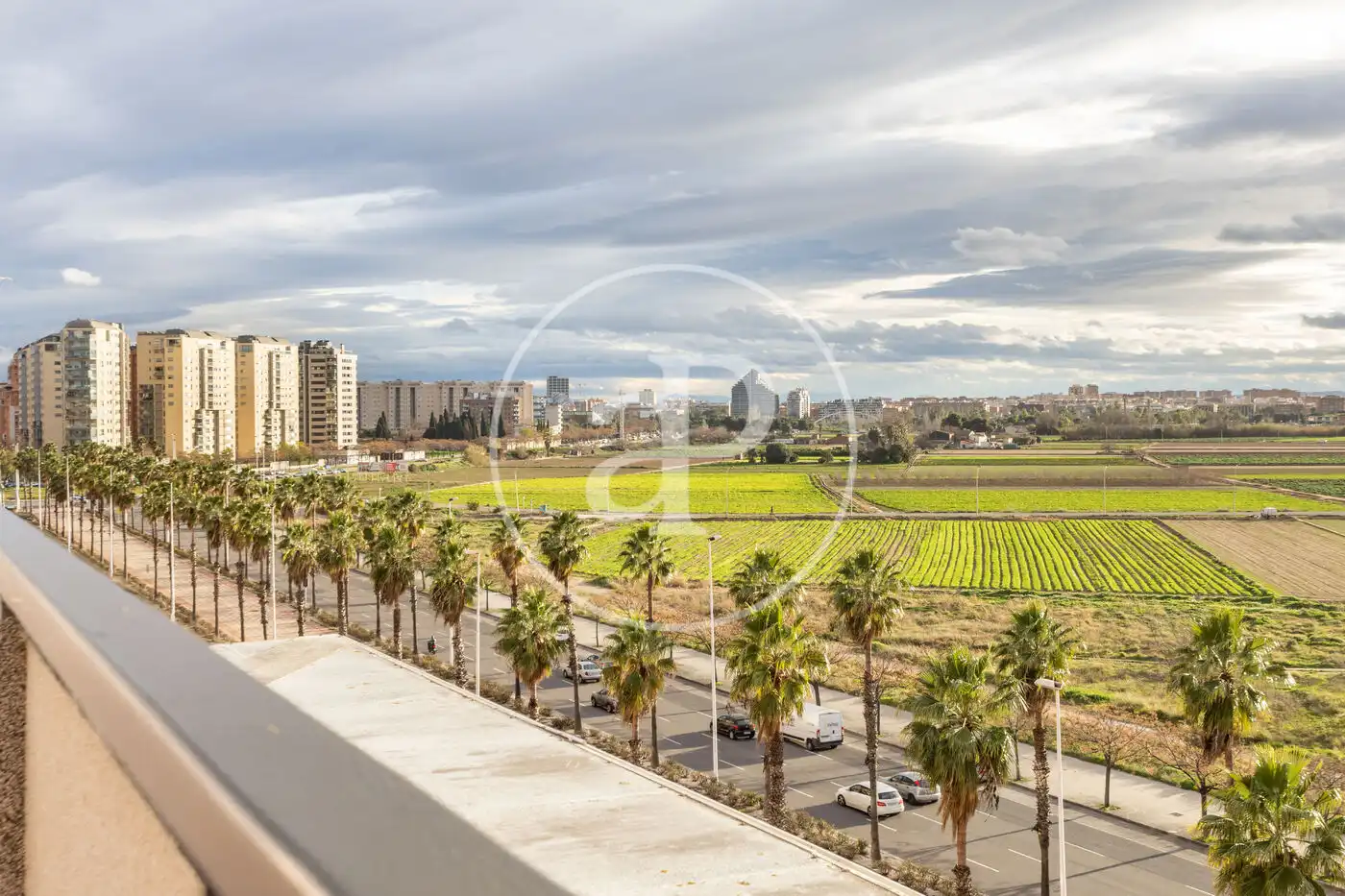 Vista exterior de Ático en venta en Valencia con Aire acondicionado, Calefacción y Jardín privado