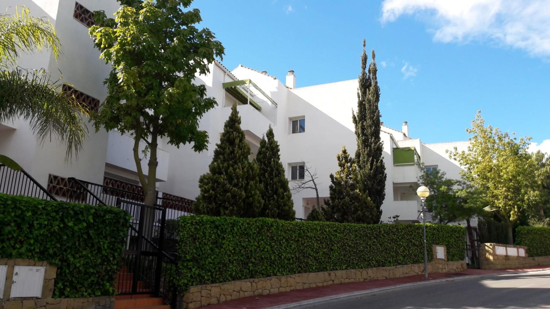 Vista exterior de Dúplex en venda en Benalmádena amb Balcó i Piscina comunitària
