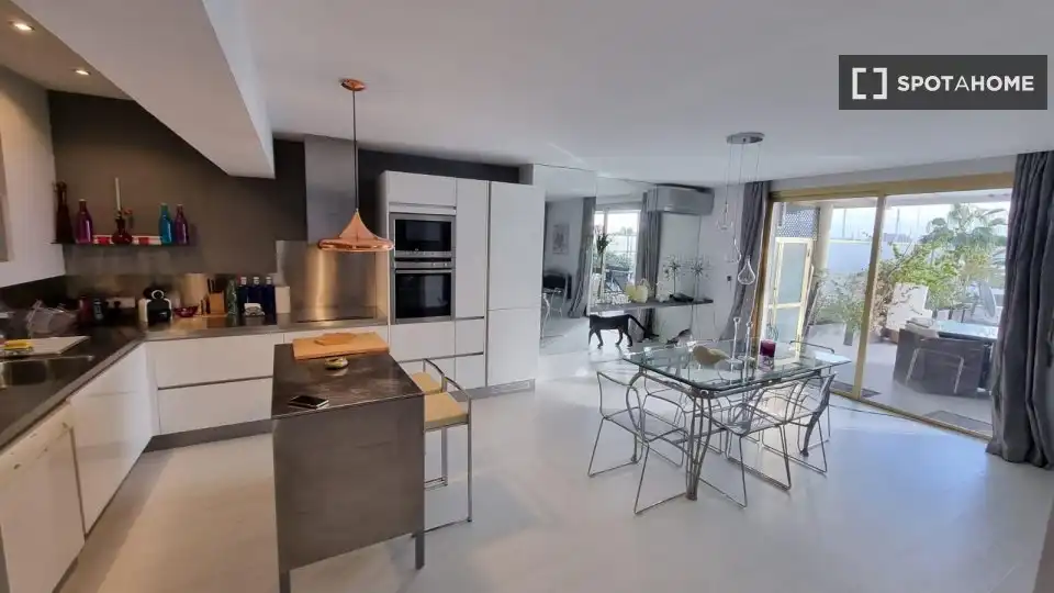 Cocina de Apartamento para compartir en  Palma de Mallorca con Aire acondicionado, Terraza y Amueblado
