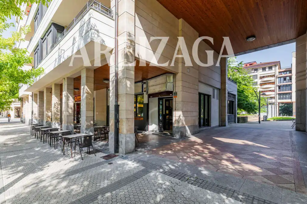 Terrasse von Geschaftsraum zur Miete in Donostia - San Sebastián  mit Klimaanlage und Möbliert
