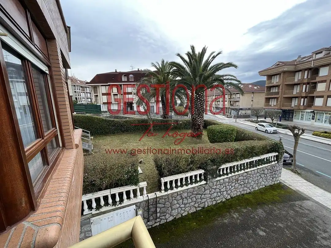 Vista exterior de Planta baixa en venda en Noja amb Calefacció, Jardí privat i Terrassa
