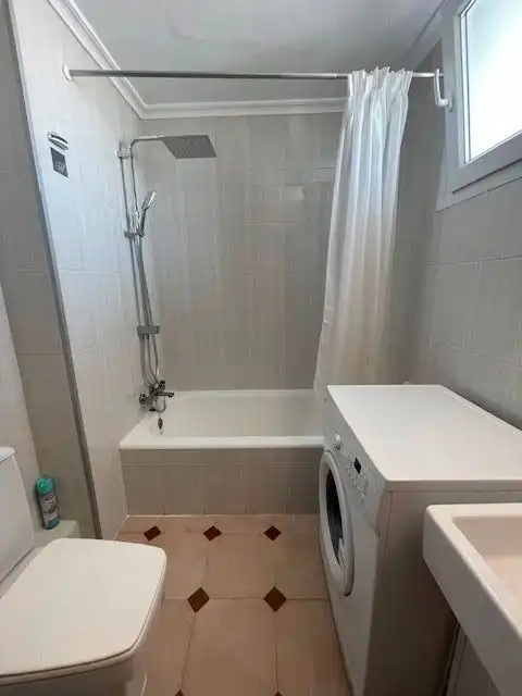 Estudio de alquiler en Avenida Benidorm, Playa de San Juan