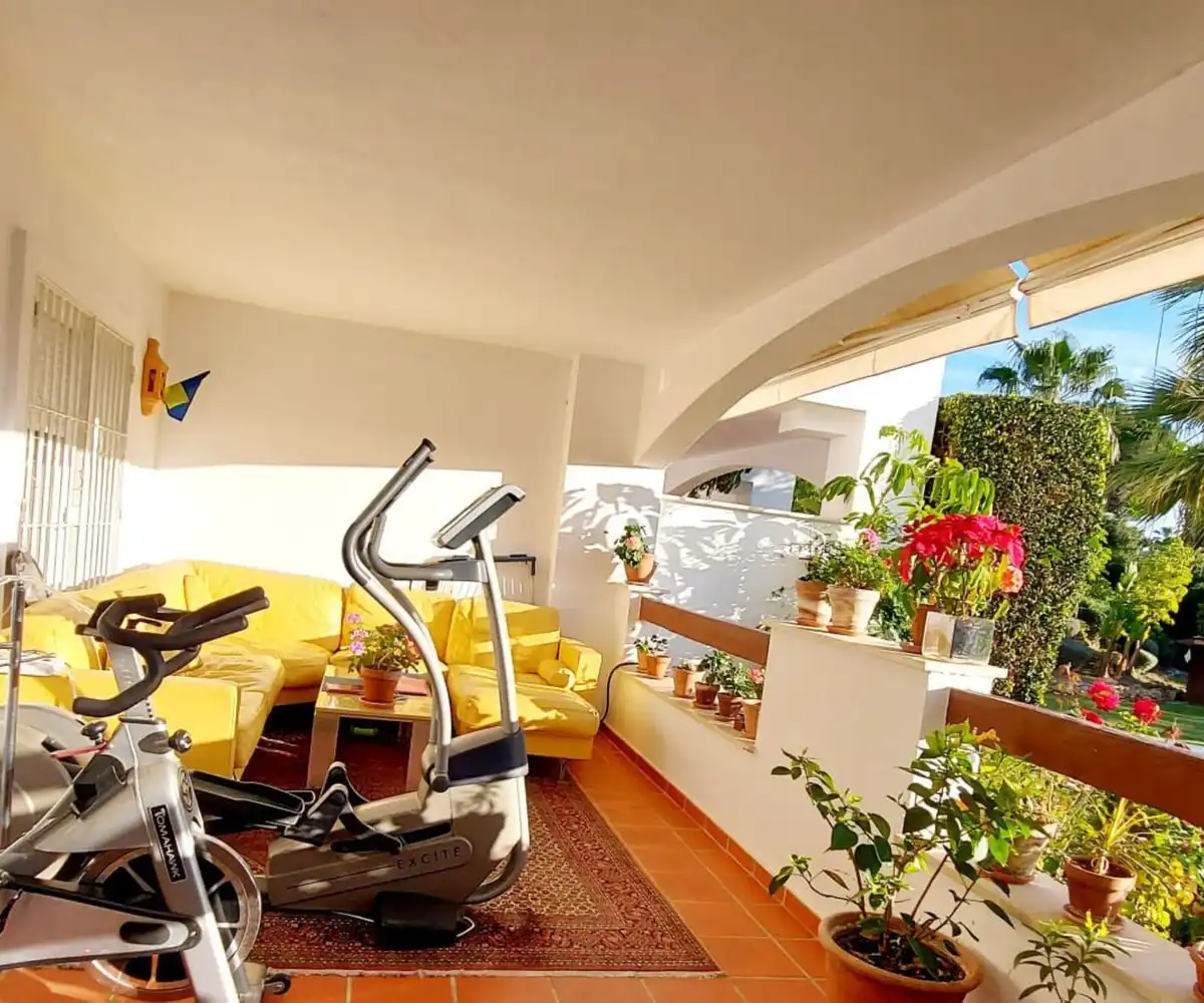 Apartamento con piscina en venta en Nueva Andalucía, imagen 16