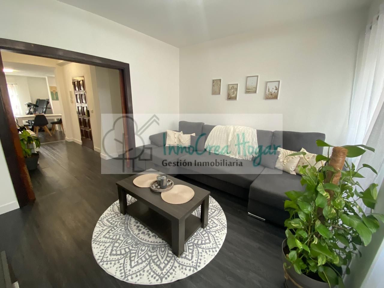 Living room of Flat for sale in O Porriño    with Heating, Terrace and Furnished