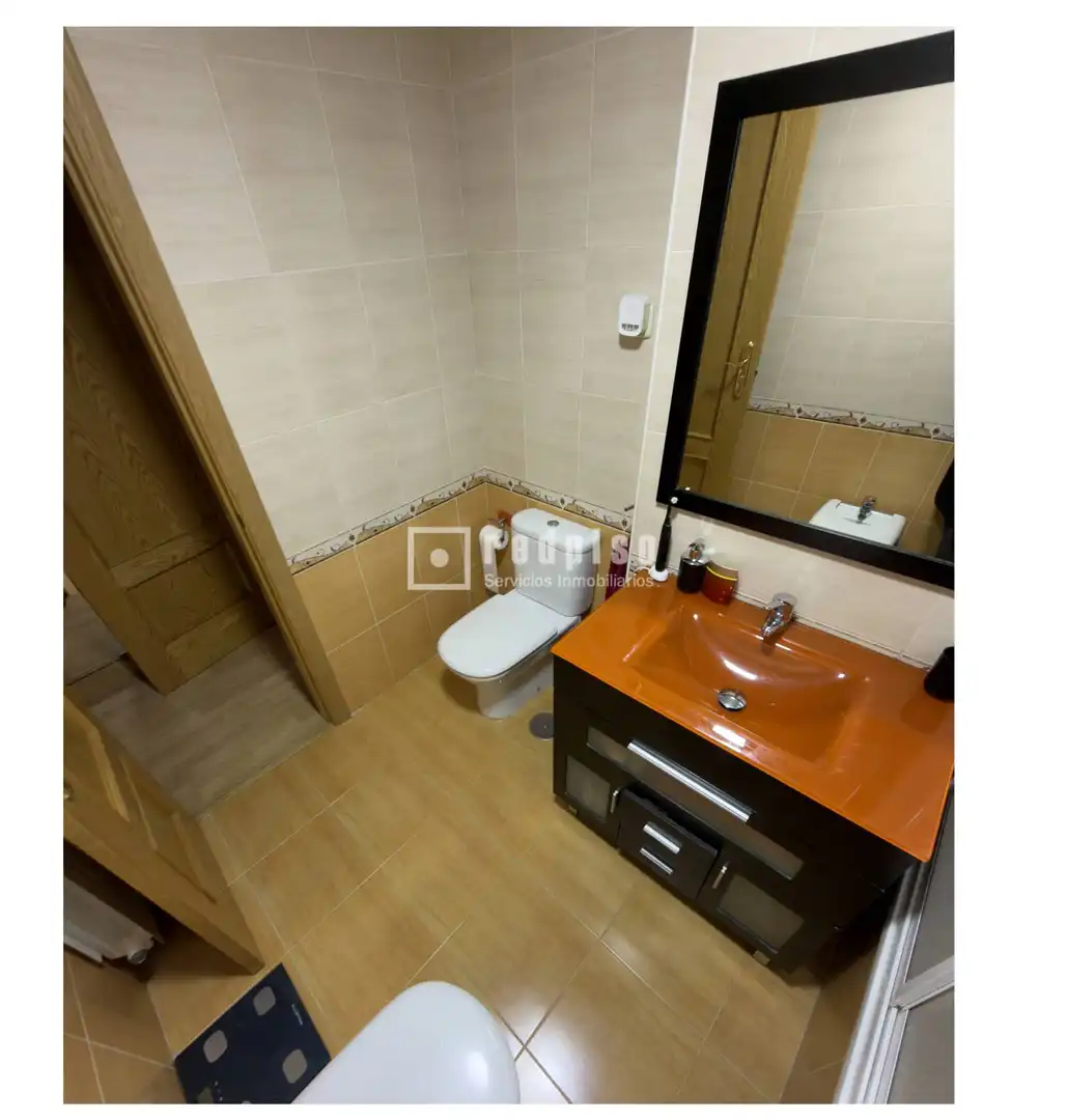 Baño de Piso en venta en Fuenlabrada con Calefacción