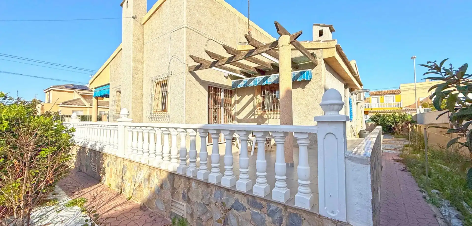 Vista exterior de Casa o chalet en venta en Torrevieja
